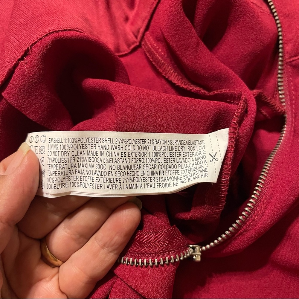Red‎ strapless jumpsuit. - Picture 7 of 14